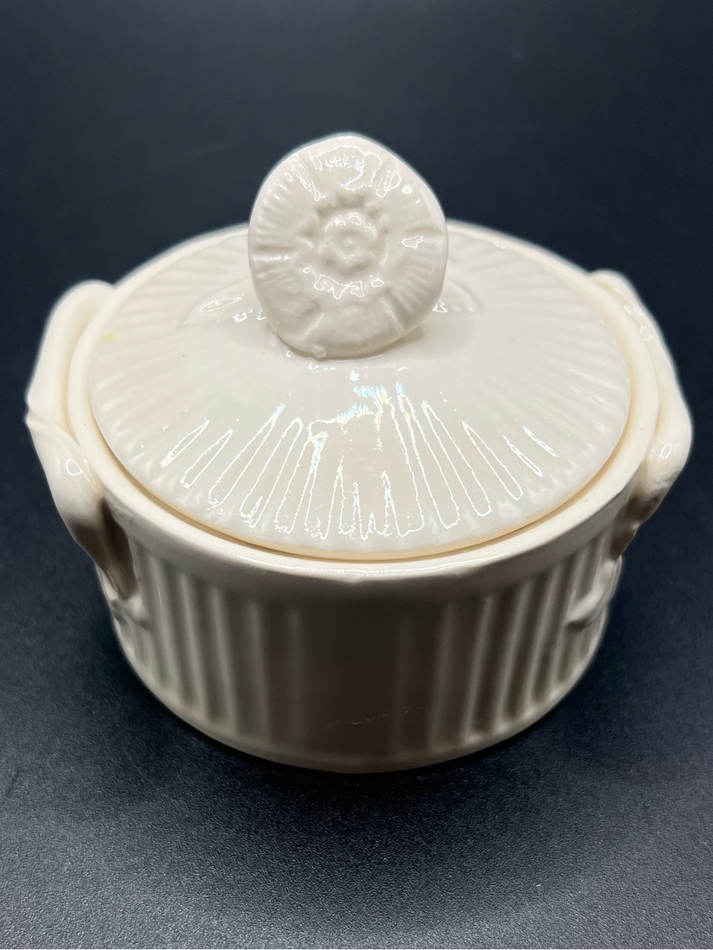🏴 Vintage Leedsware Classical Creamware Lidded Sugar Pot